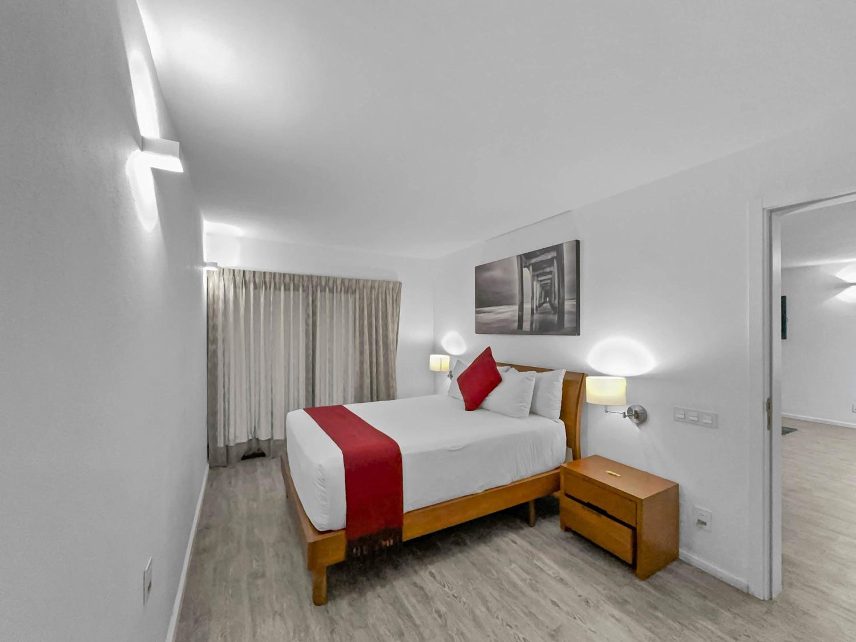 Foto de Armonik suites By Casanevo - Master King Bed Suite