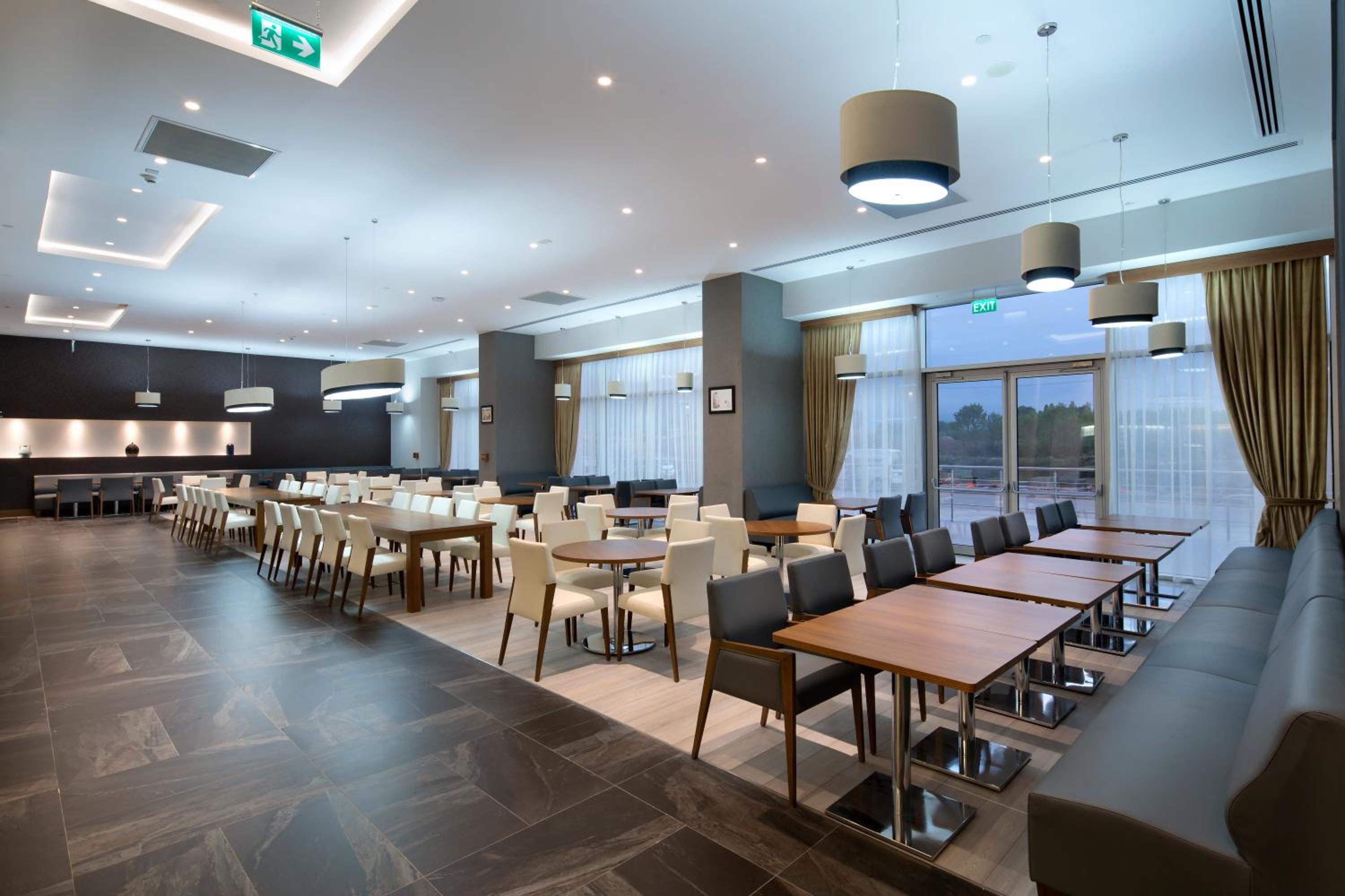 Foto de Hampton By Hilton Kocaeli Symbol