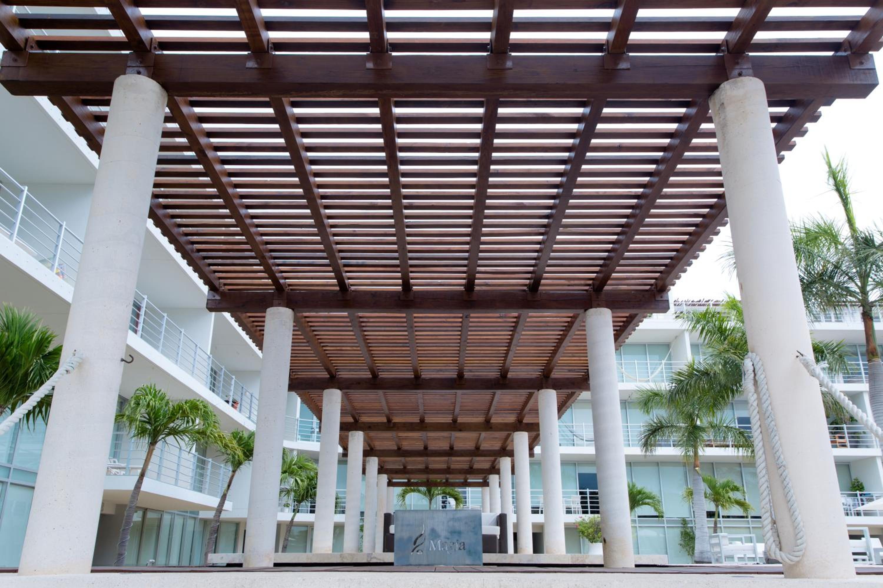 Magia Beachside Condo