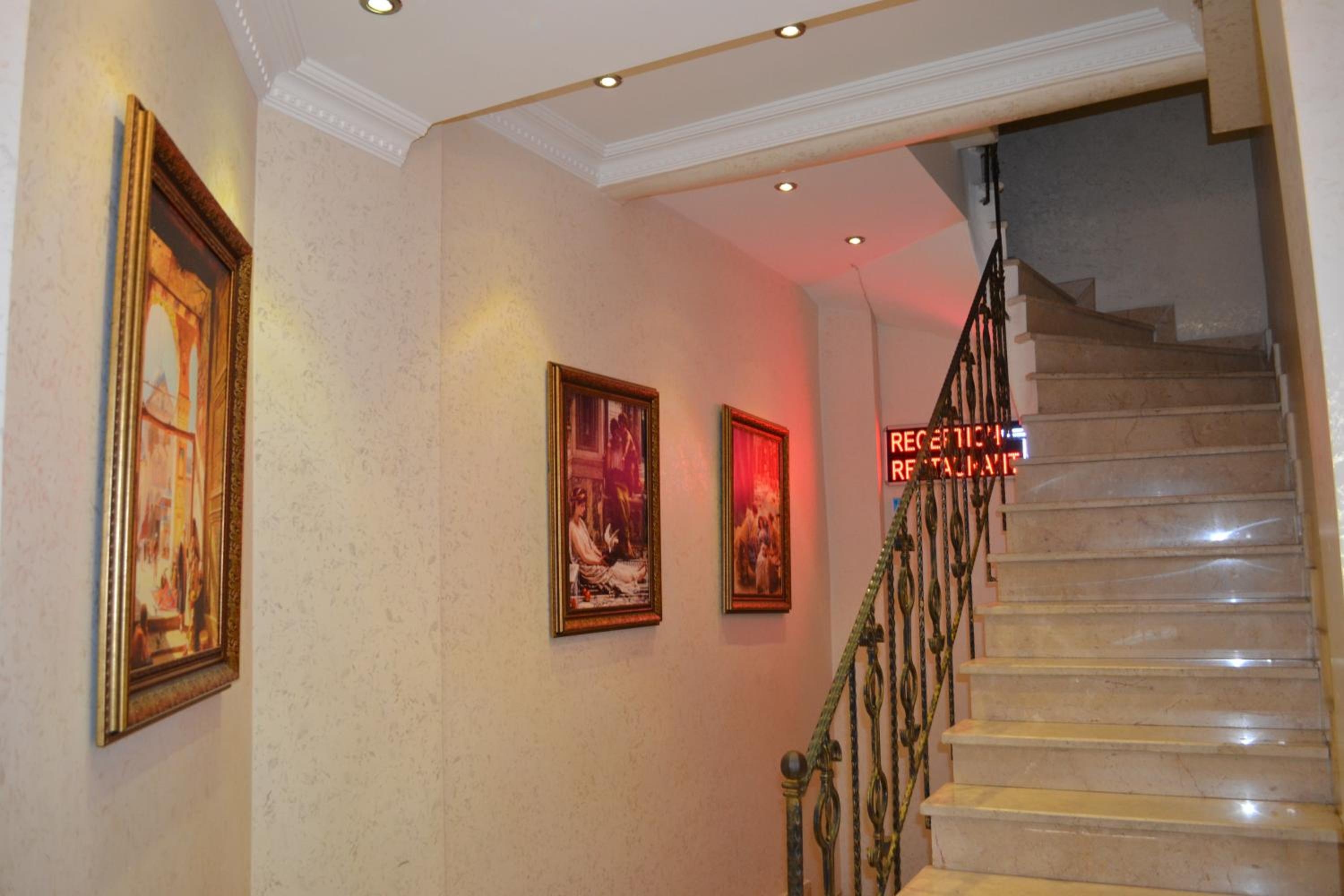 New Fatih Hotel