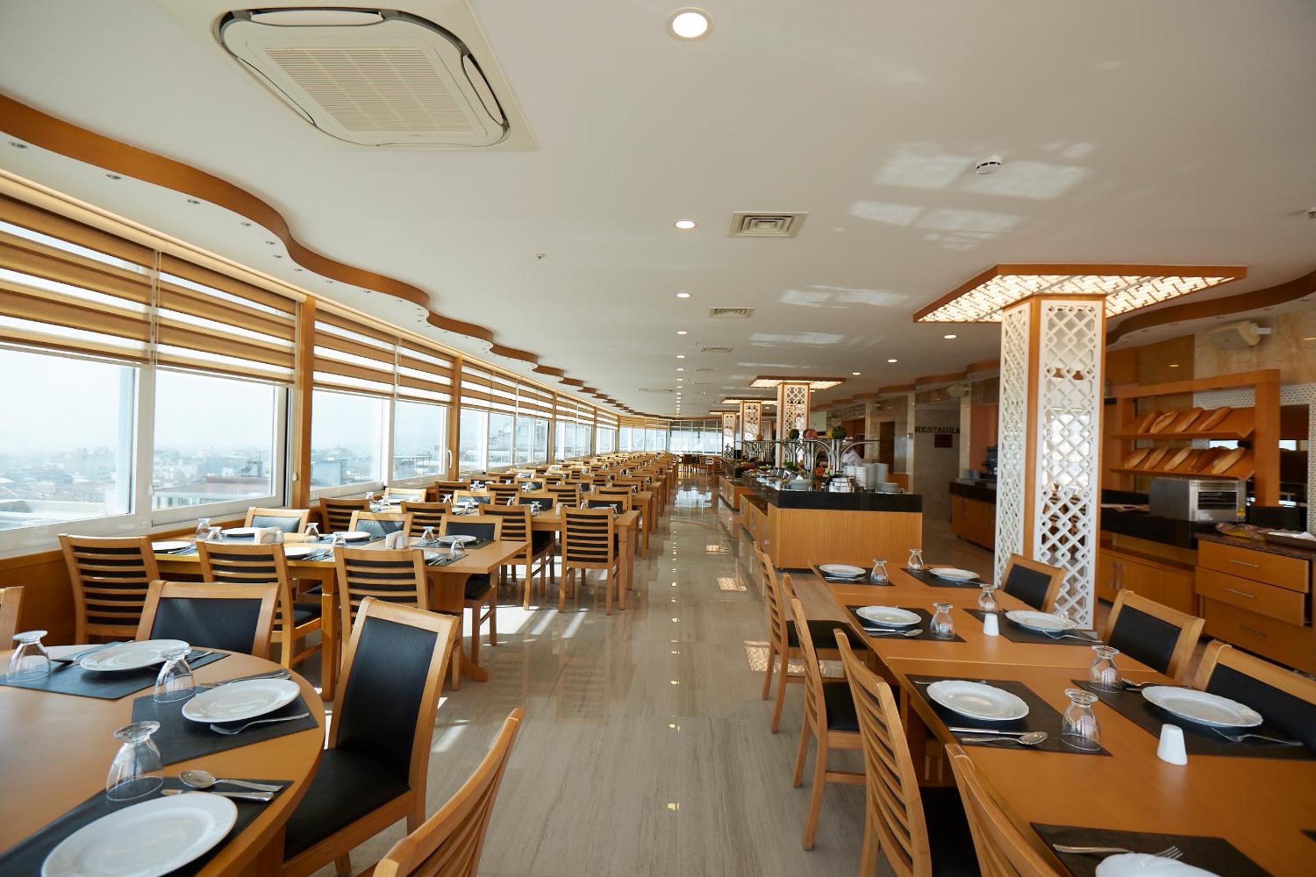 Foto de Ilkbal Deluxe Hotel &Spa Istanbul