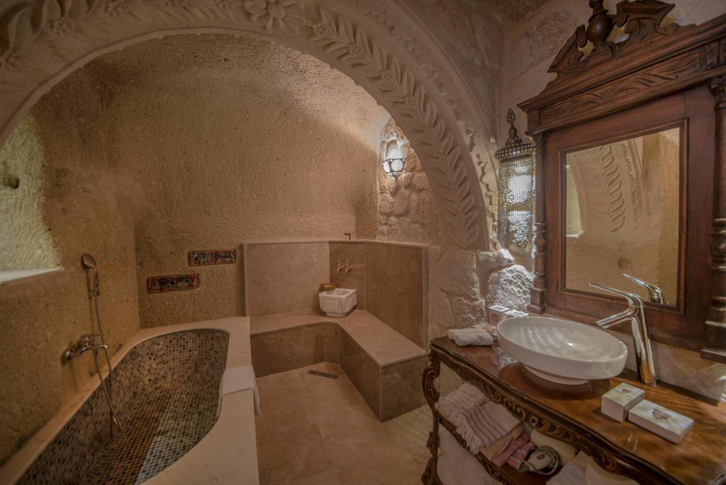 Foto de Elika Cave Suites Cappadocia, Curio Collection by Hilton