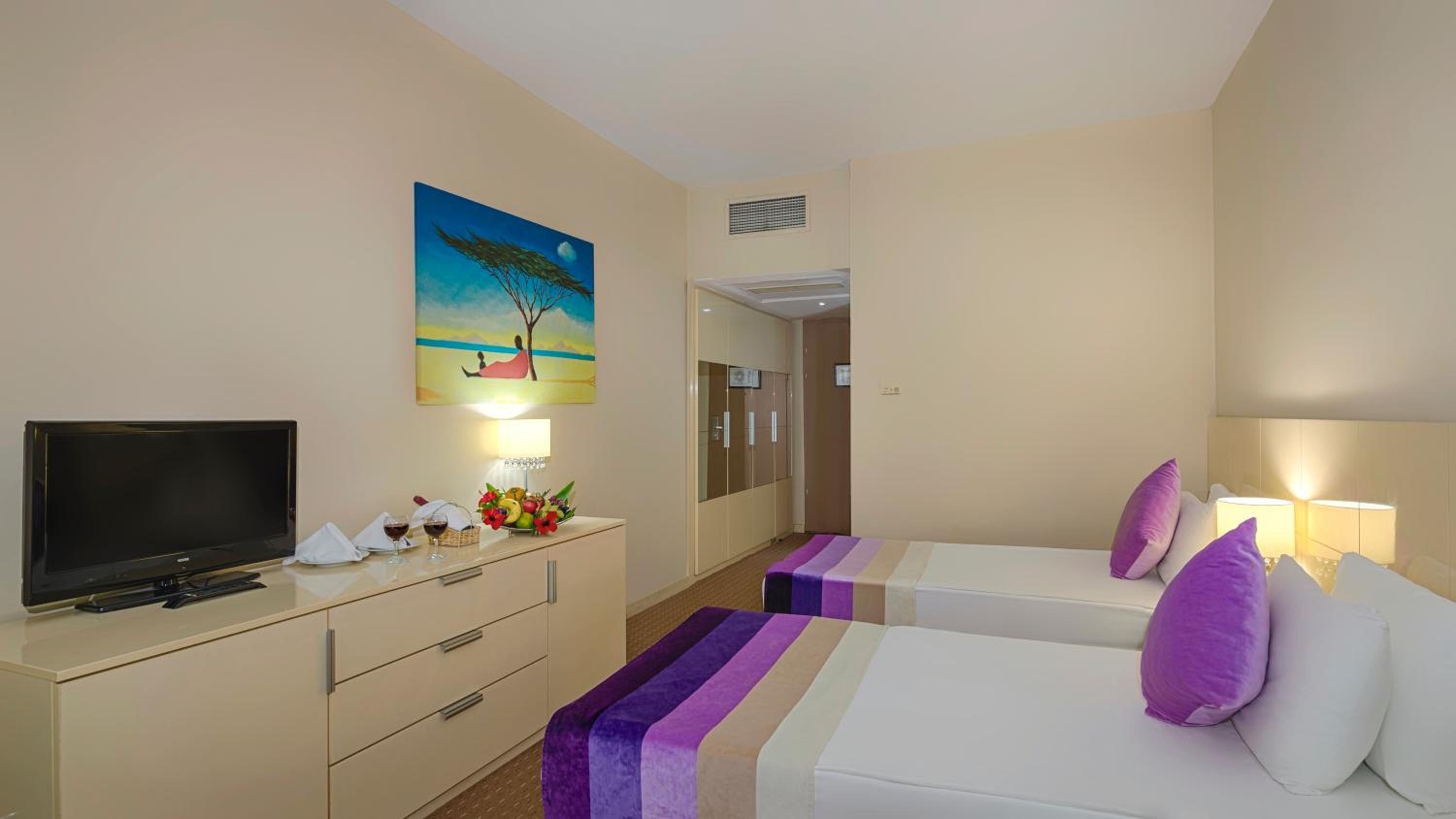 Foto de Green Max Hotel