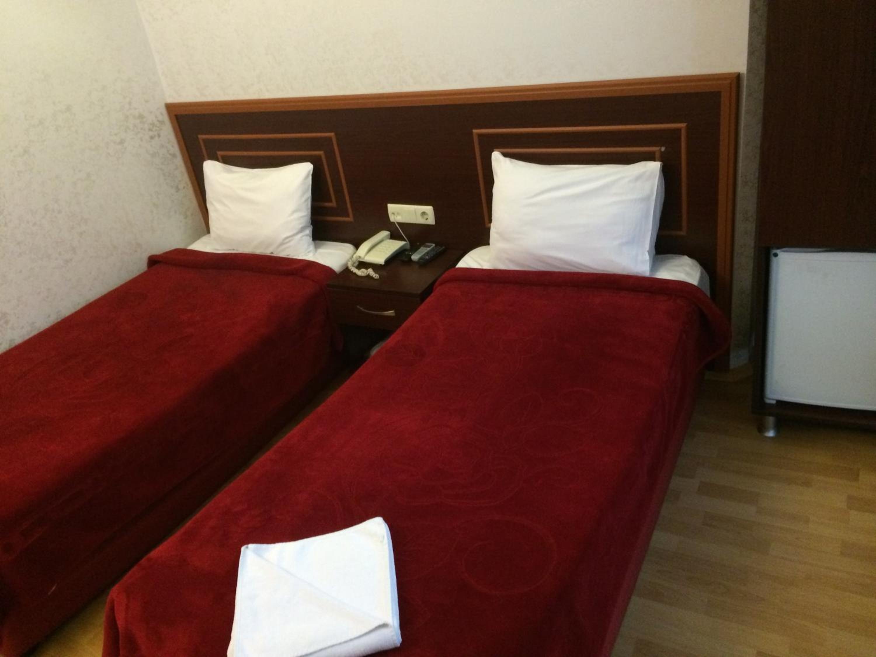 Foto de Red White Hotel