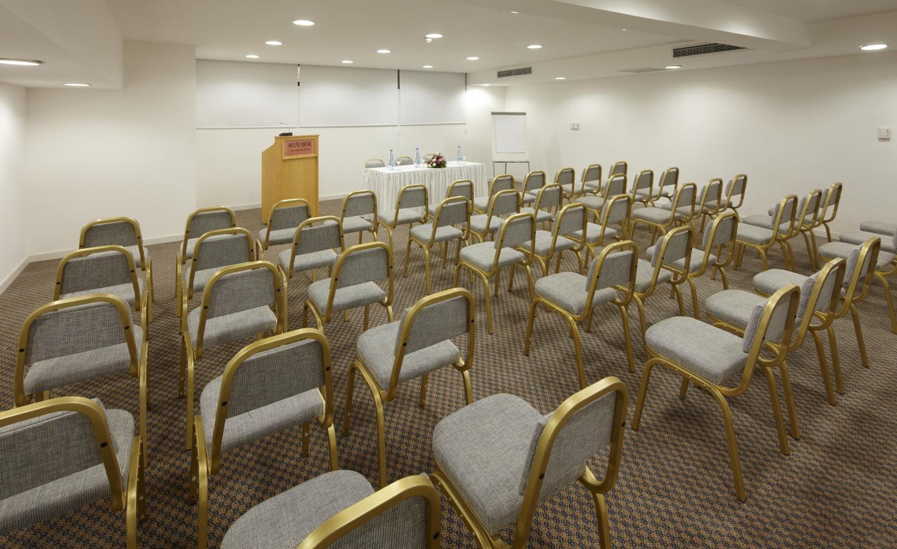 Melpo Antia Hotel & Suites
