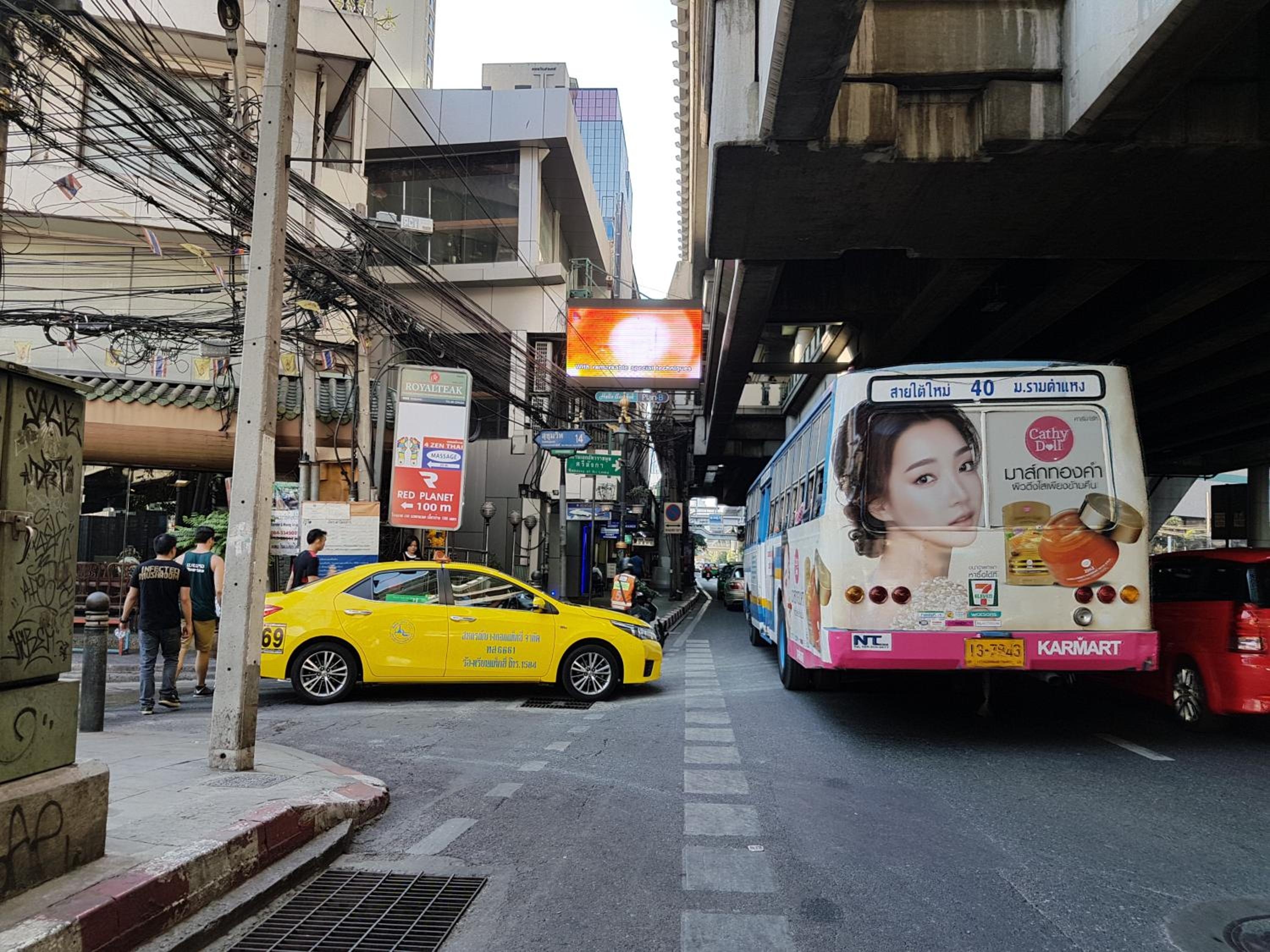 Foto de 14 Place Sukhumvit Suites
