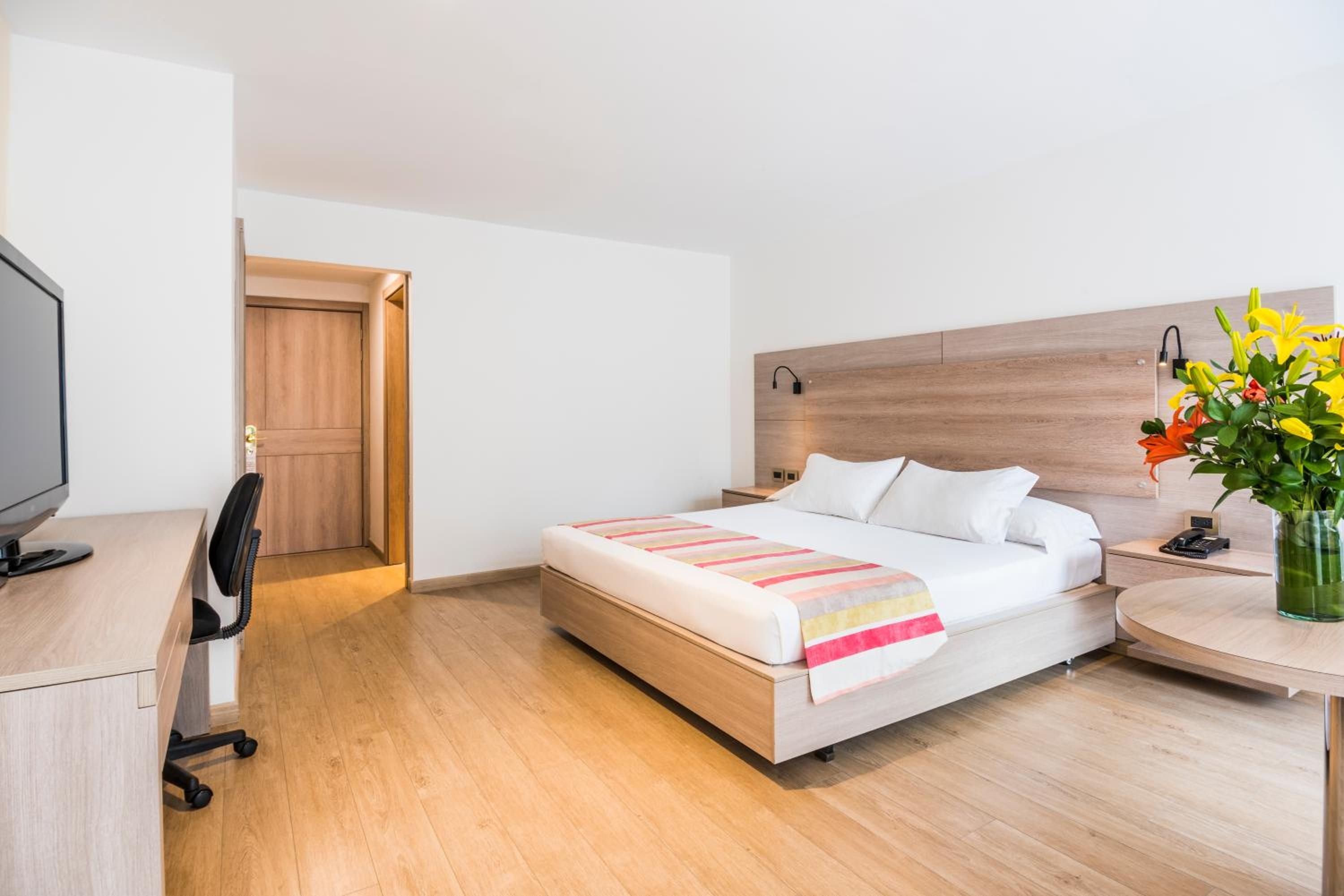 Foto de Hotel Rosales Plaza