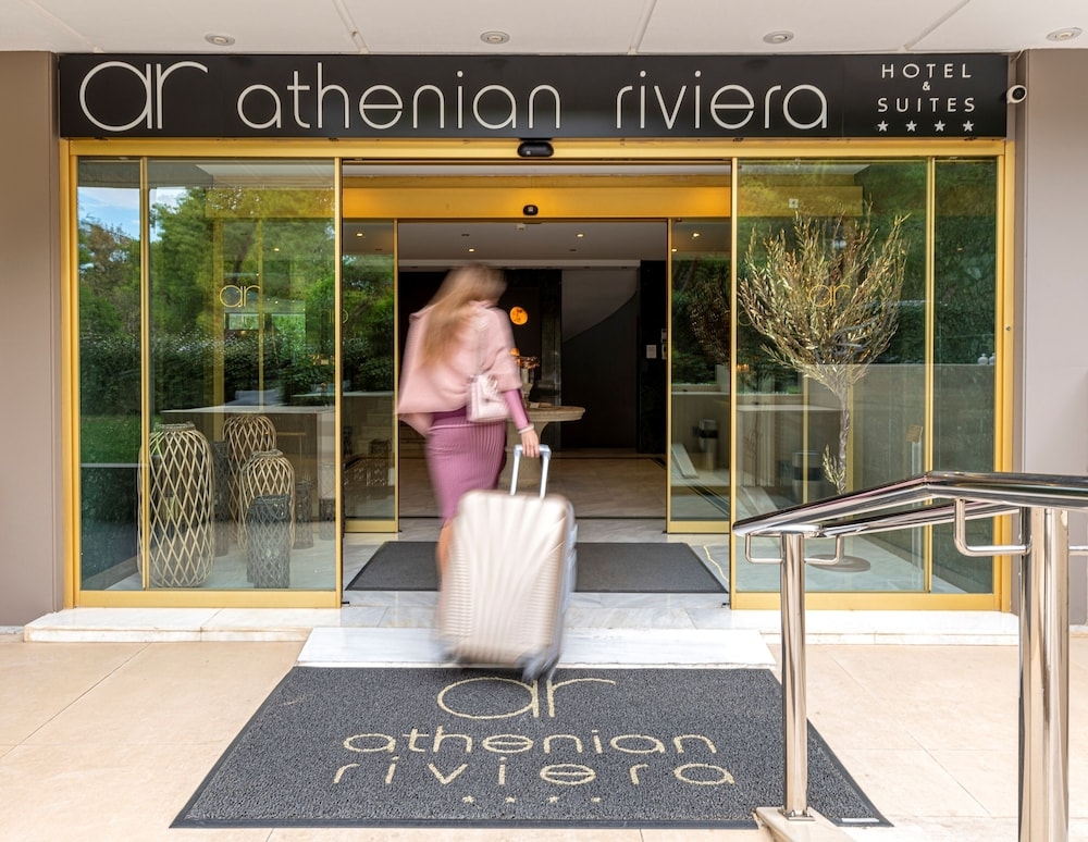 Foto de Athenian Riviera Hotel & Suites