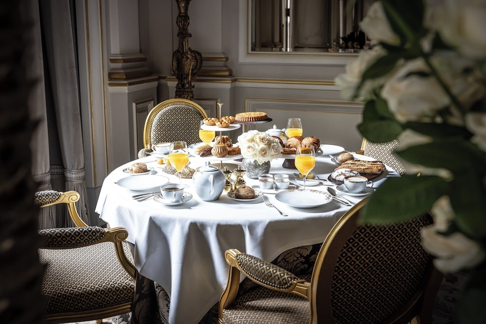 Foto de Four Seasons Hotel George V