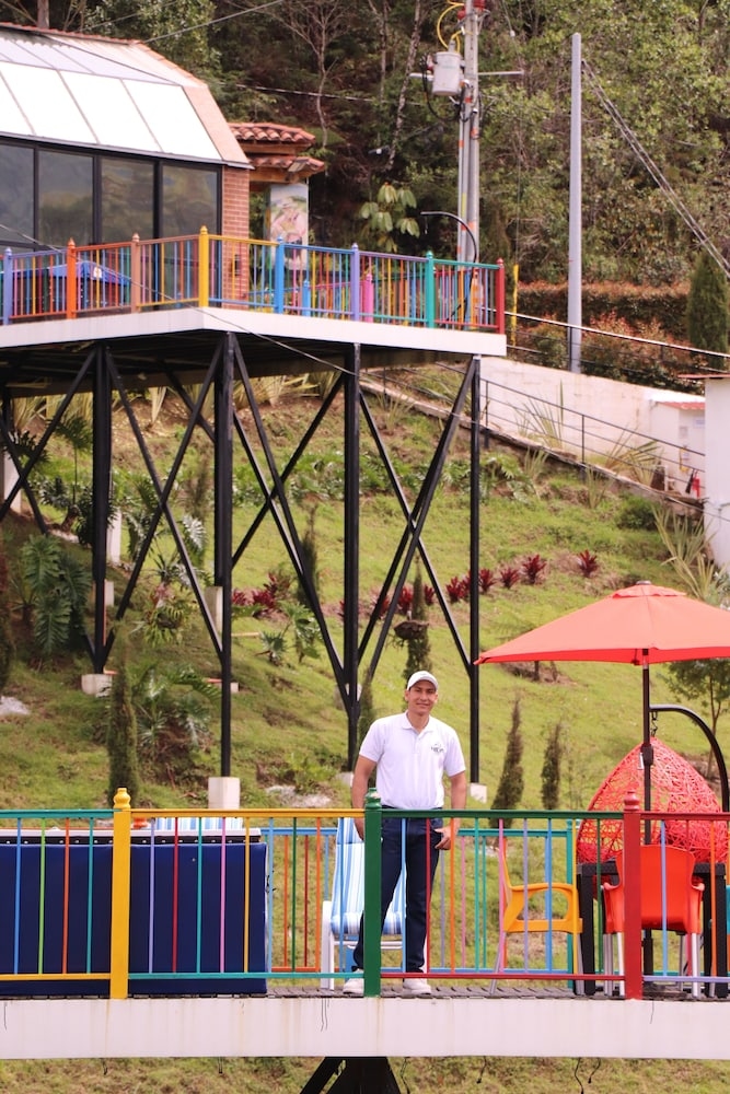 EL NIDO HOTEL GUATAPE · 2n · Desayuno incluido · Guatapé