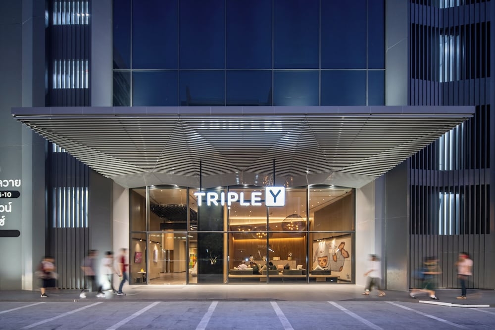 Triple Y Hotel