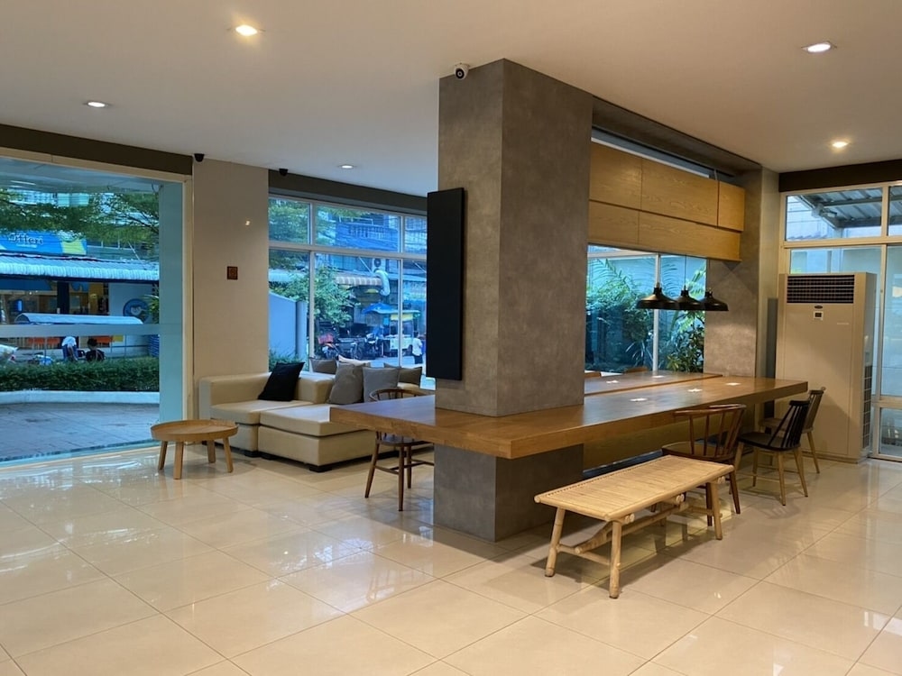 Foto de The Royal Bee Apart Hotel