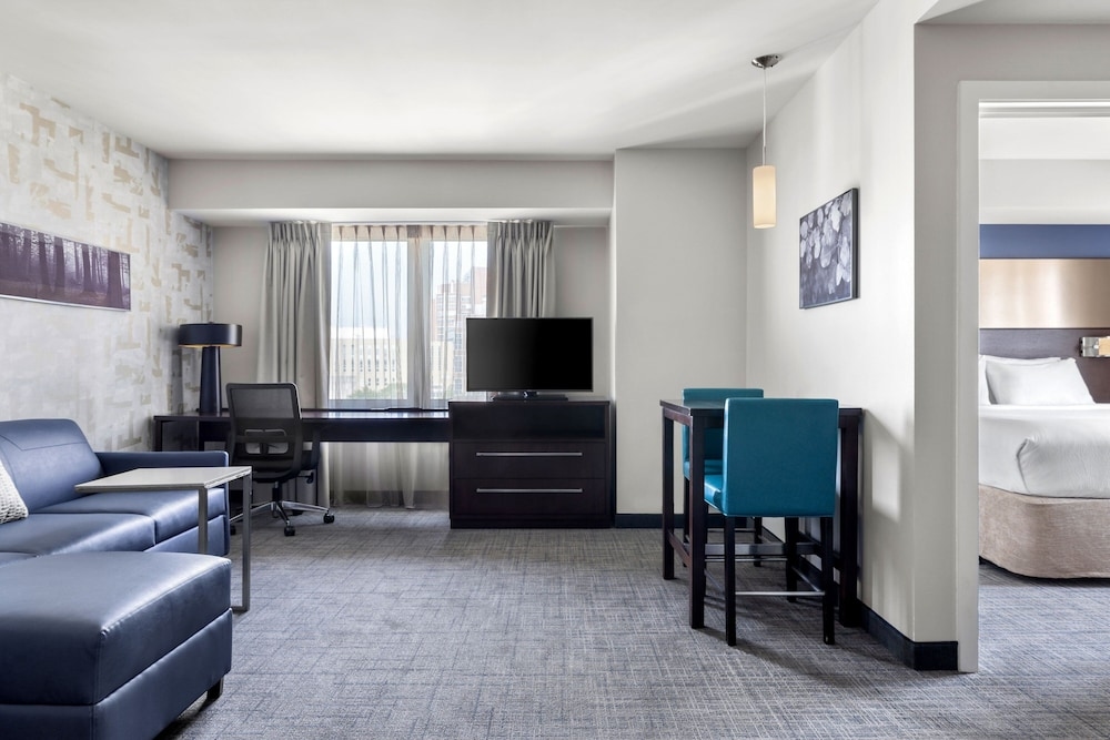 Foto de Residence Inn New York The Bronx At Metro Center Atrium