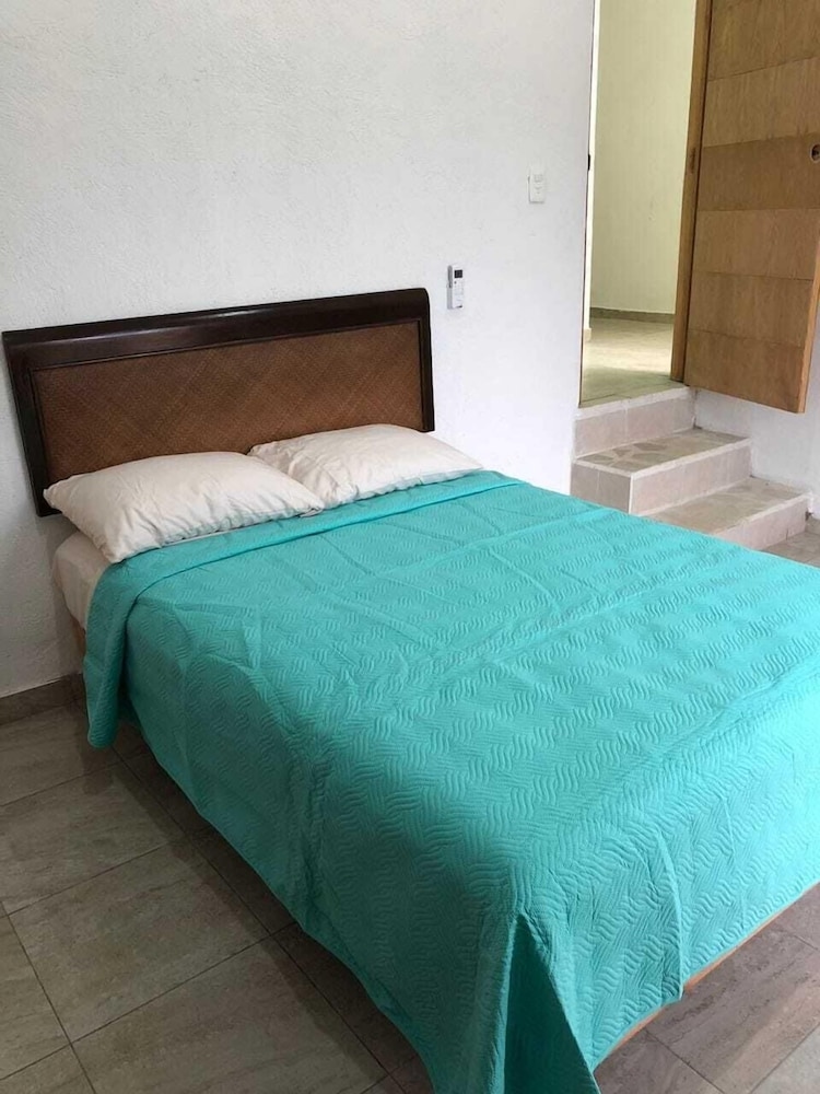 Foto de Airport Sleepy Inn