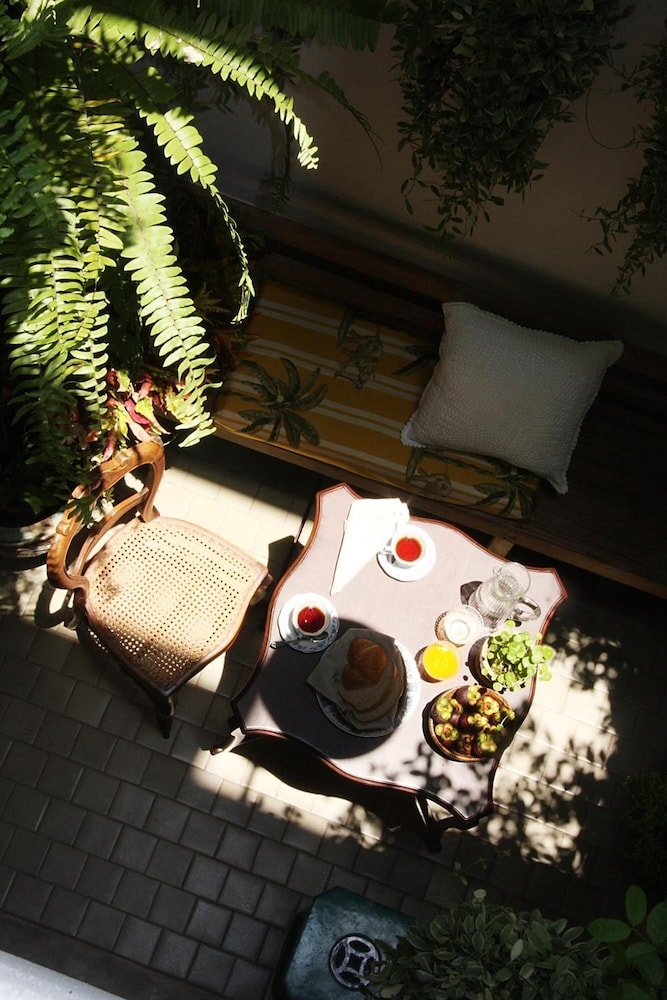Foto de The Bhuthorn Bed and Breakfast