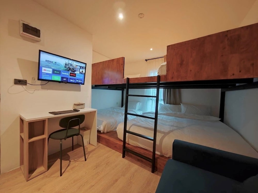 Foto de The Motuga Hostel Bangkok
