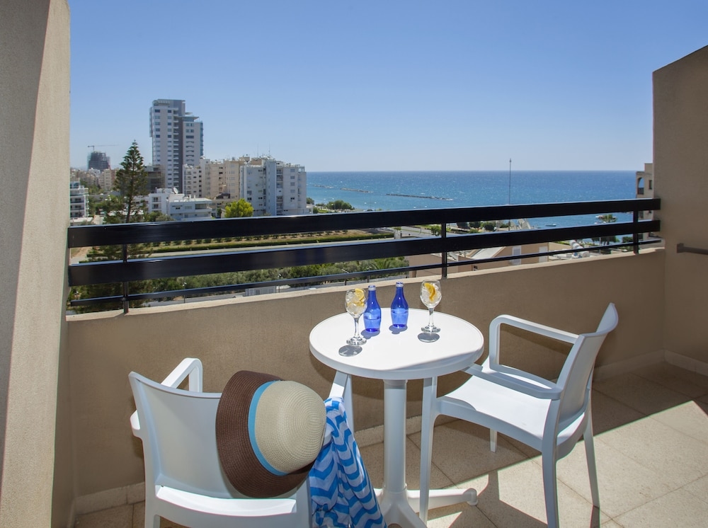 Foto de Kapetanios Odysseia Hotel