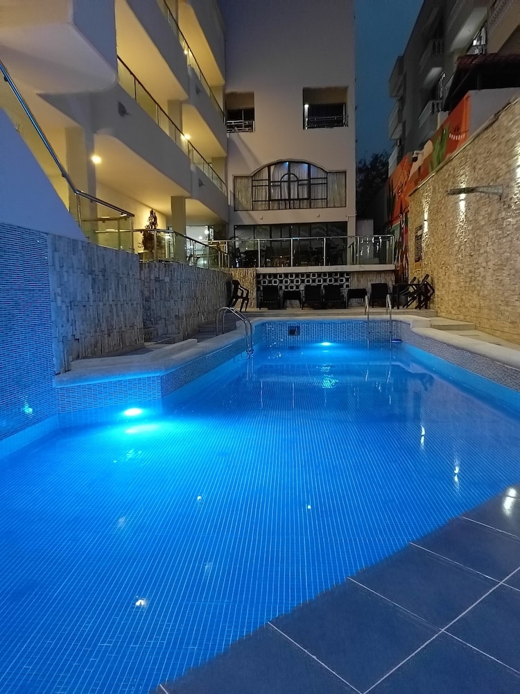 Hotel Dorado BAQ