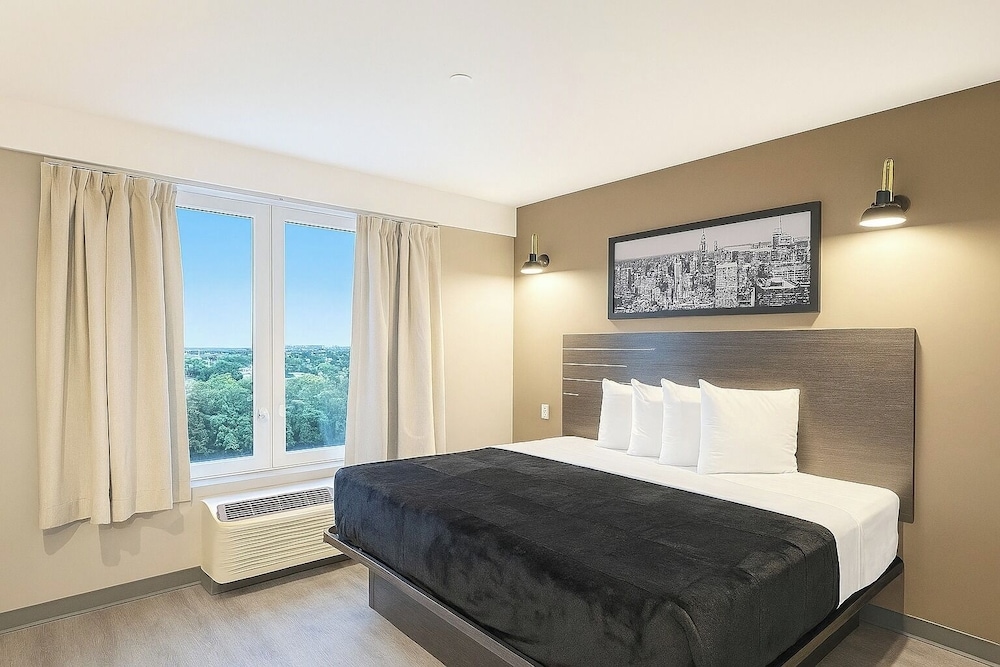 Foto de LIV Hotel Bronx - Newly Built