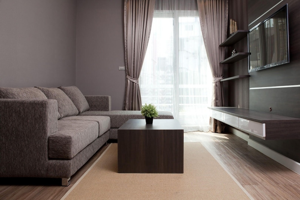 Foto de J RESIDENCE THONGLOR 8