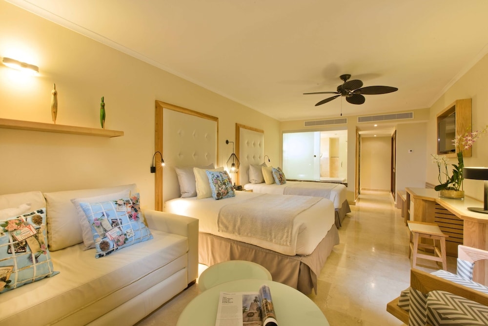 Foto de Grand Palladium Palace Resort Spa & Casino - All Inclusive