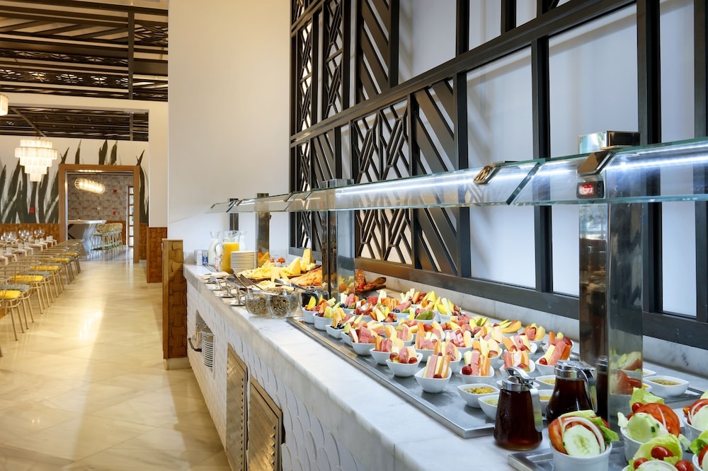 Foto de TRS Turquesa Hotel - Adults Only - All Inclusive