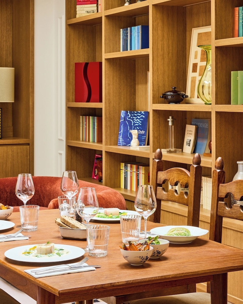 Hôtel Noucha, Paris