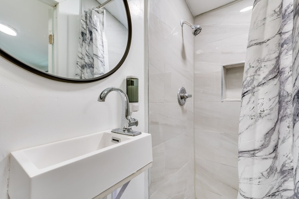 Foto de Stylish Miami Home: 2 Mi to Intracoastal Waterway!