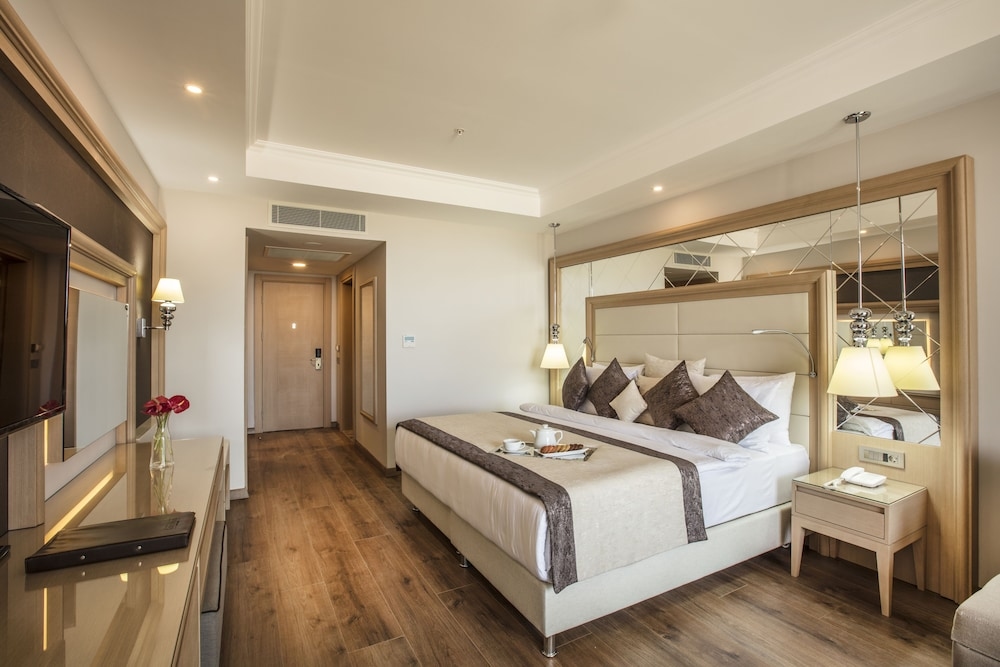 Foto de Korumar Ephesus Beach & Spa Resort, All Inclusive