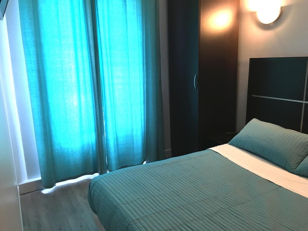 Foto de Hôtel Du Globe 18