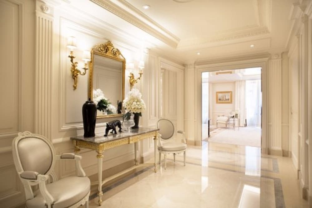 Foto de Four Seasons Hotel George V