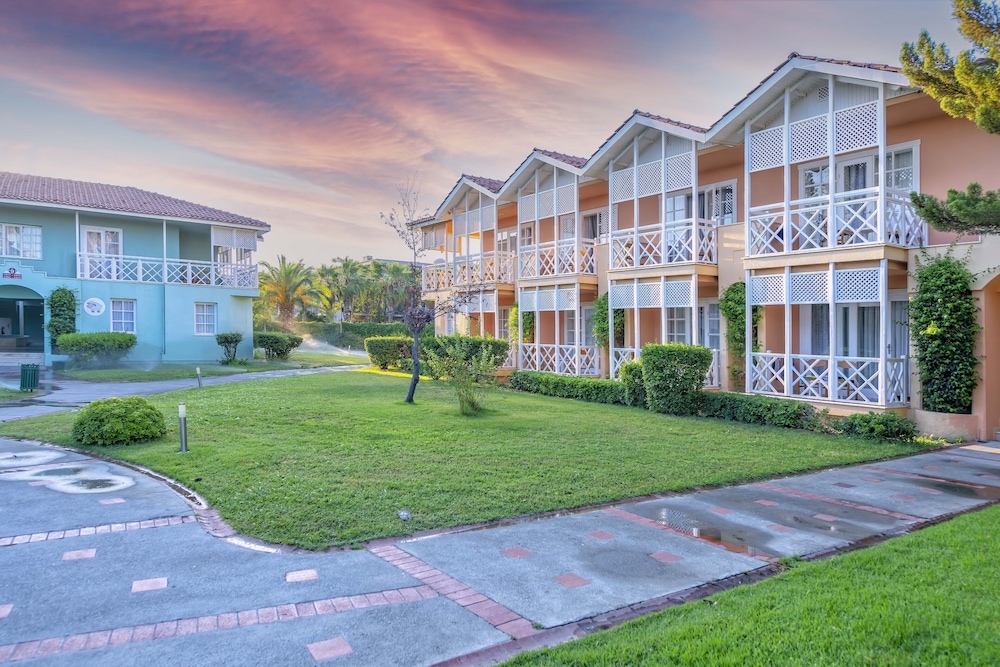 Foto de Asteria Family Resort Side (Ex. Euphoria Palm Beach)