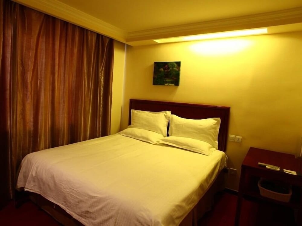 Foto de GreenTree Inn Haerbin Railyway Station Express Hotel