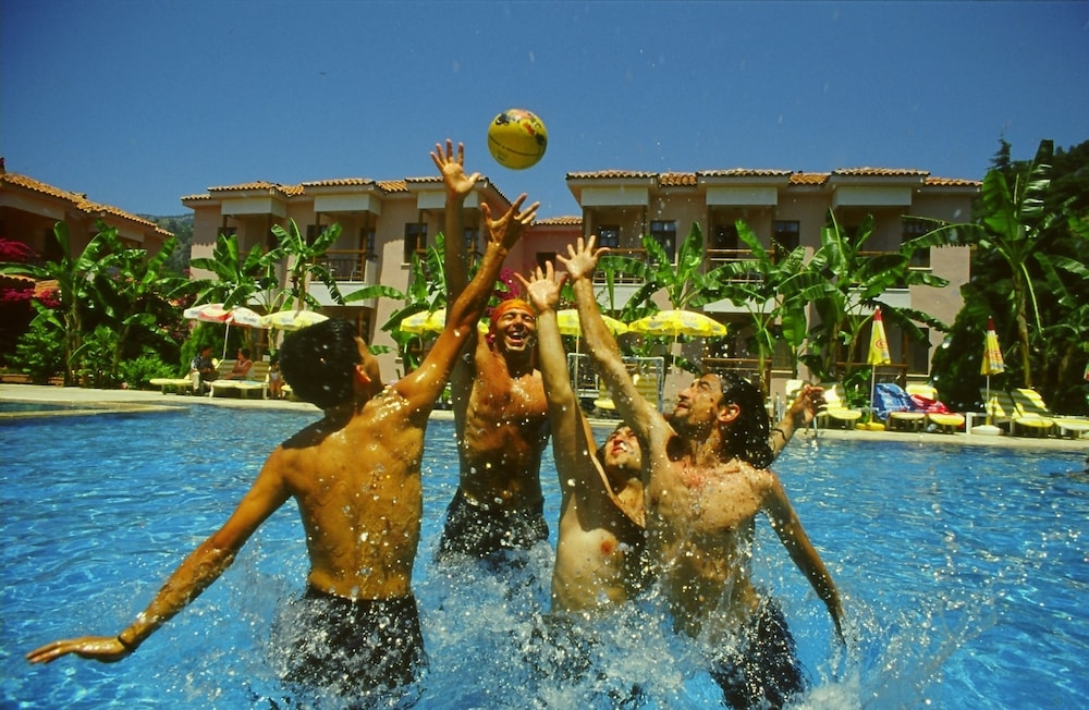 Foto de Perdikia Beach Hotel