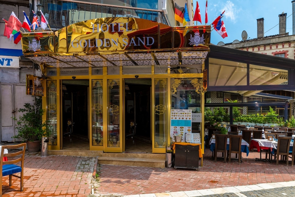 GoldenSand Hotel