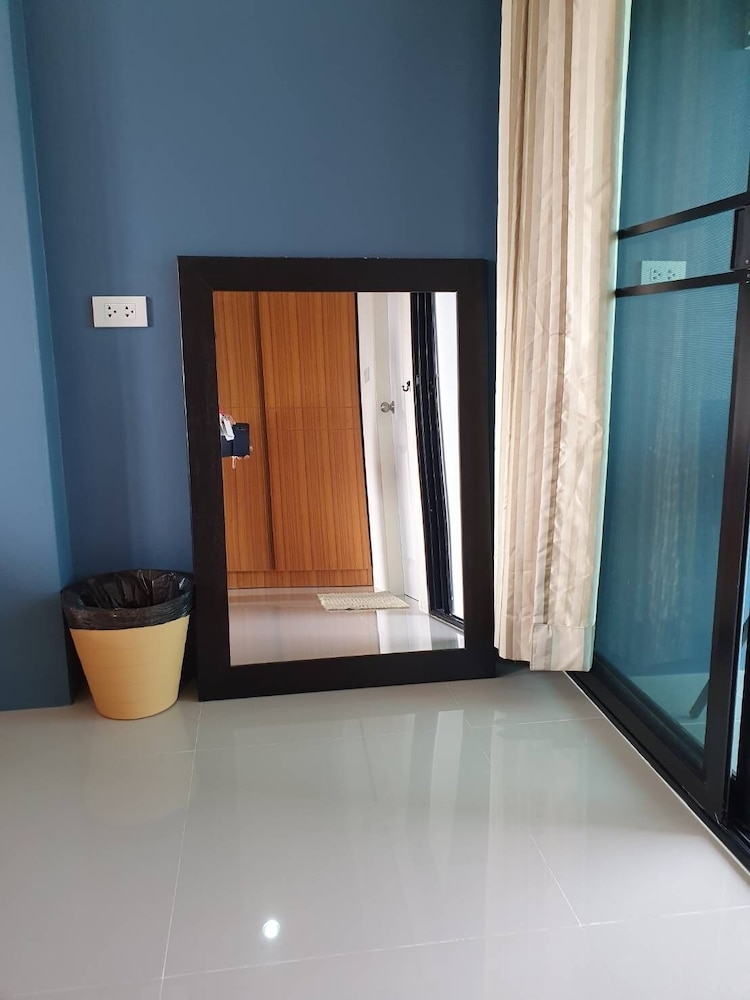 Foto de Samutsakorn Apartment