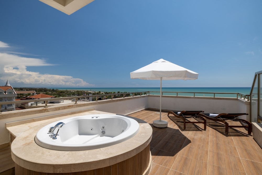 Foto de Crystal Waterworld Aqua Collection