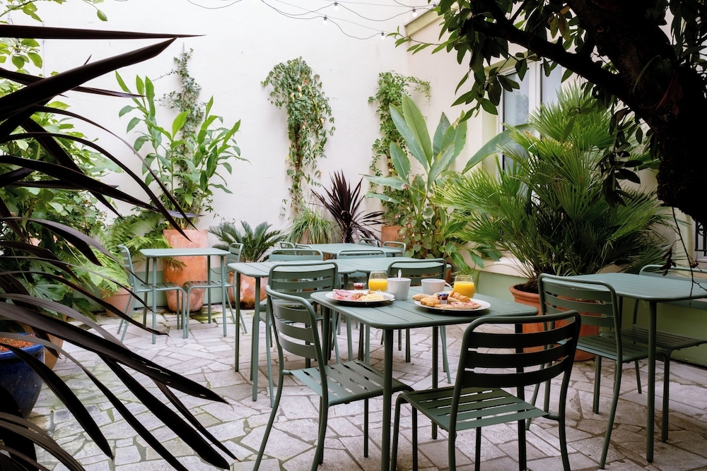 Foto de Hotel Kyriad Paris 10 Canal Saint Martin