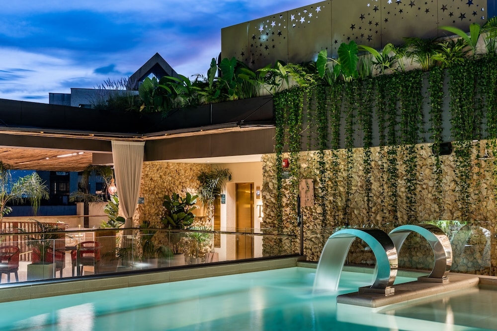 Elcielo Hotel & Restaurant, Poblado
