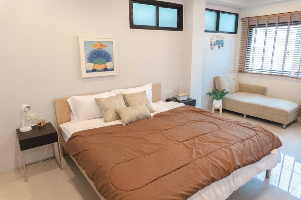 BnB98 Silom Hotel