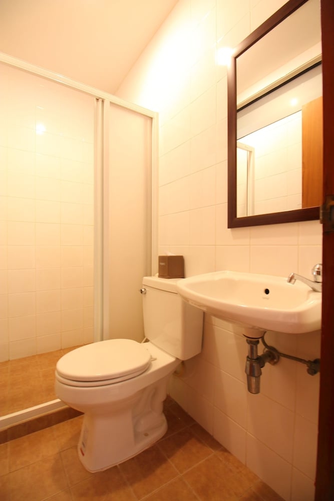 Foto de Super OYO 484 Pannee Residence Khaosan (Sha Plus)