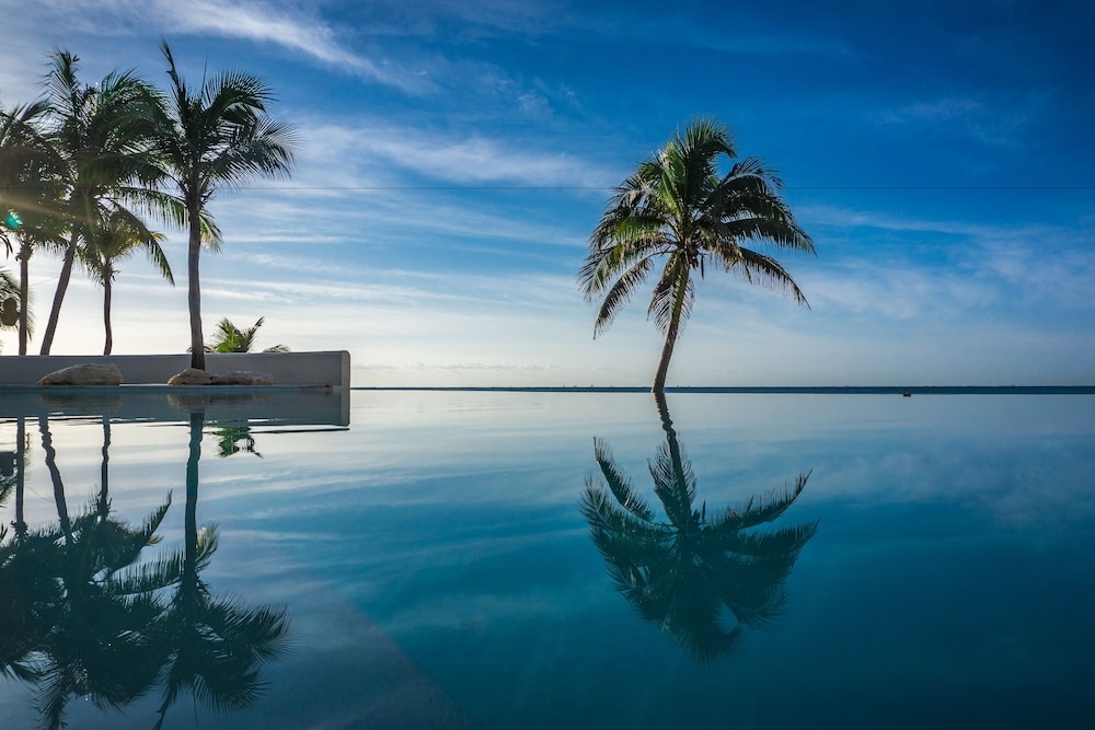 Foto de Mahekal Beach Front Resort & Spa