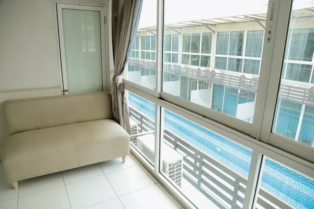 Foto de Full Stop Pool Villa Don Mueang
