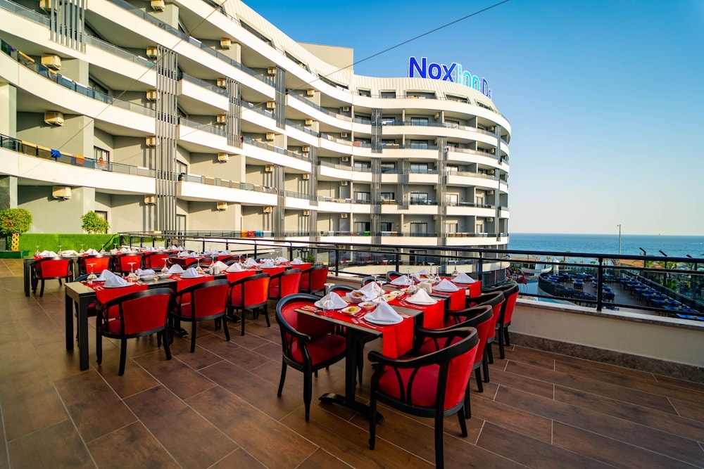 Foto de NoxInn Deluxe Hotel - All inclusive