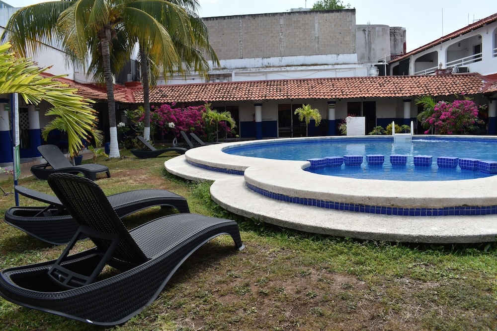 Plaza Almendros Hotel Isla Mujeres