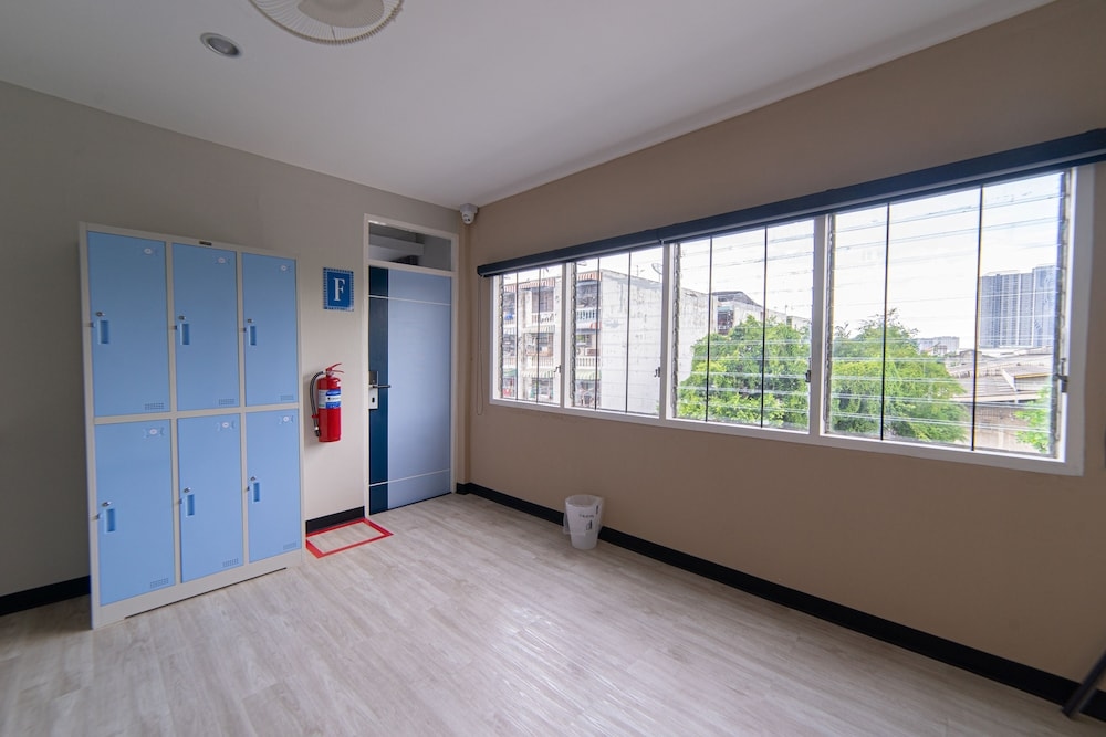 Foto de Napa Hostel Samrong Station
