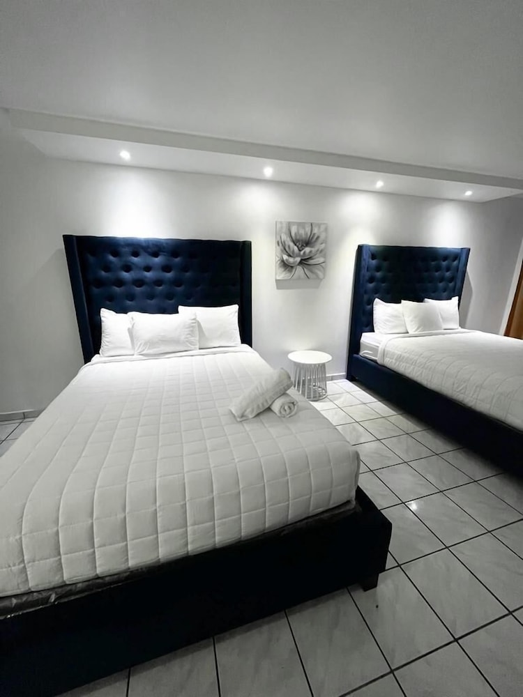 Foto de Douglas Highway Hotel