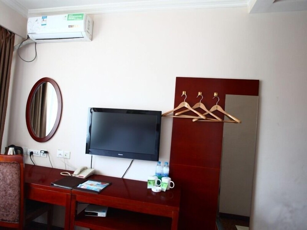 Foto de GreenTree Inn Haerbin Railyway Station Express Hotel