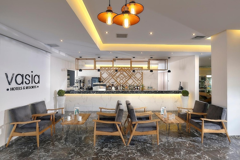 Foto de Vasia Royal Hotel
