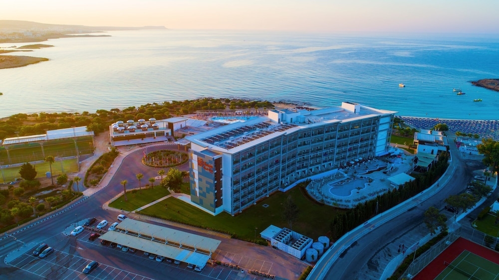 Foto de Asterias Beach Hotel